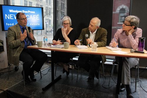 The Winnipeg Free Press editorial board interviews Peter Watson the NEB Chair at the Winnipeg Free Press NewsCafe.  150514 May 14, 2015 Mike Deal / Winnipeg Free Press