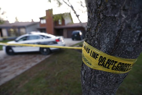 May 19, 2015 - 150519  -  Police were on the scene at 9 Cheltenham Cove, the scene of Winnipeg's latest homicide, Tuesday, May 19, 2015. John Woods / Winnipeg Free Press