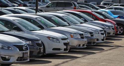 Vehicles for sale at Jim Gauthier Chevrolet on McPhillips Street.  150521 May 21, 2015 Mike Deal / Winnipeg Free Press