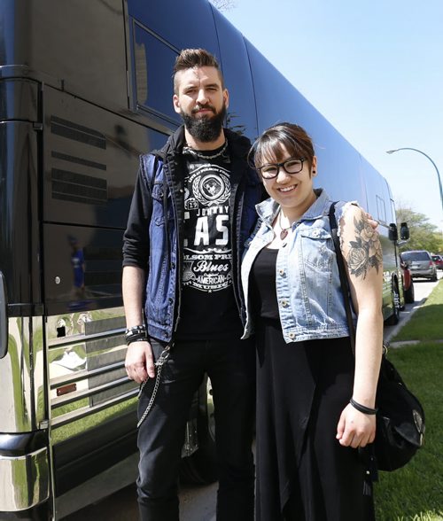 Robb Nash with Taylor Bowman prior to his presentation to students at John Henderson Jr. High Friday. Robb Nash is a singer/songwriter who has been performing in schools raising awareness about mental health.  Jen Zoratti story   Wayne Glowacki / Winnipeg Free Press May 22 2015