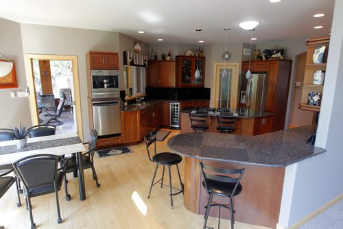 35 Stormont Drive in St. Norbert. Realtor Glen MacAngus listing.  Kitchen main floor. BORIS MINKEVICH/WINNIPEG FREE PRESS May 26, 2015