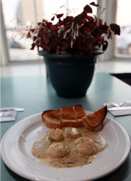 Scallops Ouzeri at Olympia Diner. See Marion Warhaft's review. May26, 2015 - (Phil Hossack / Winnipeg Free Press)