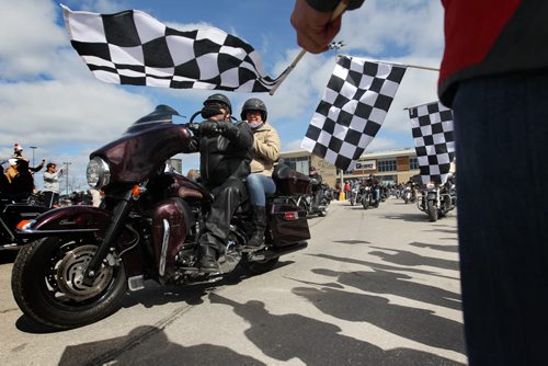Over 1,600 motorcycles revved up their engines in unison in the Polo Park parking lot Saturday morning just before heading out for the annual Ride for Dad to raise funds for prostate cancer.    May 30, 2015 Ruth Bonneville / Winnipeg Free Press