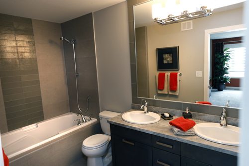 Homes.    228 Stan Bailie Drive in South Pointe.  The bathroom off of the master bedroom. The realtor is Hilton Homes' Spencer Curtis. Todd Lewys story  Wayne Glowacki / Winnipeg Free Press June 1 2015