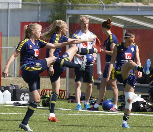Team Sweden players here to compete in the FIFA Womens World Cup Canada 2015 stretch at the team practice held in the Winnipeg Soccer Complex Friday. Tim Campbell story.  Wayne Glowacki / Winnipeg Free Press June 5 2015