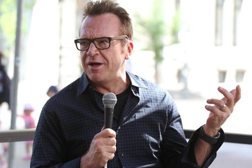 Comedian Tom Arnold is interviewed at the FP News Cafe for upcoming shows at Rumours Commedy Club.    June 04, 2015 Ruth Bonneville / Winnipeg Free Press