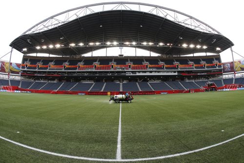 June 7, 2015 - 150607  -  A crew member prepares the pitch prior to the Team Australia's first practice at Winnipeg Stadium in preparation for the FIFA Women's World Cup Sunday, June 7, 2015. John Woods / Winnipeg Free Press