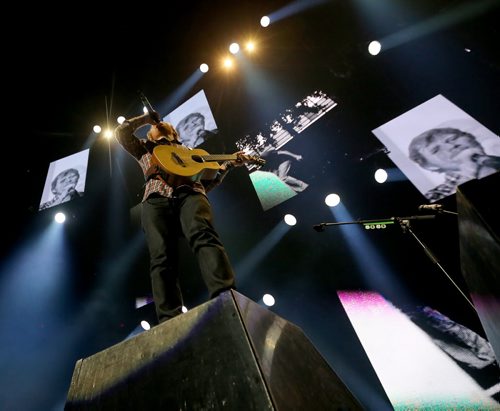 Ed Sheeran performs at MTS Centre, Friday, June 12, 2015. (TREVOR HAGAN/WINNIPEG FREE PRESS)