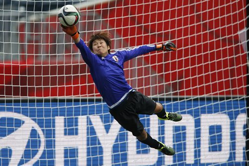 June 14, 2015 - 150614  -  Japan's goalkeeper Miho Fukumoto (1) makes the save during practice in Winnipeg Sunday, June 14, 2015. John Woods / Winnipeg Free Press