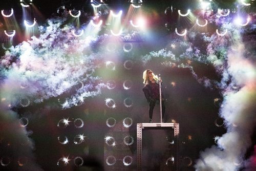 Shania Twain performs at the MTS Centre in Winnipeg on Monday, June 15, 2015.  Mikaela MacKenzie / Winnipeg Free Press