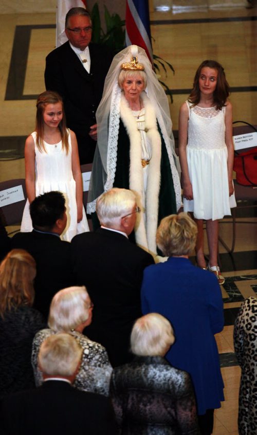 Flanked by her attendants, Fjallkona (Linda Sigurdson Collette) takes part in the Icelandic National Day Celebration at the Mb Legislature Wednesday.  See release for details.....STAND-UP. June 17, 2015 - (Phil Hossack / Winnipeg Free Press)