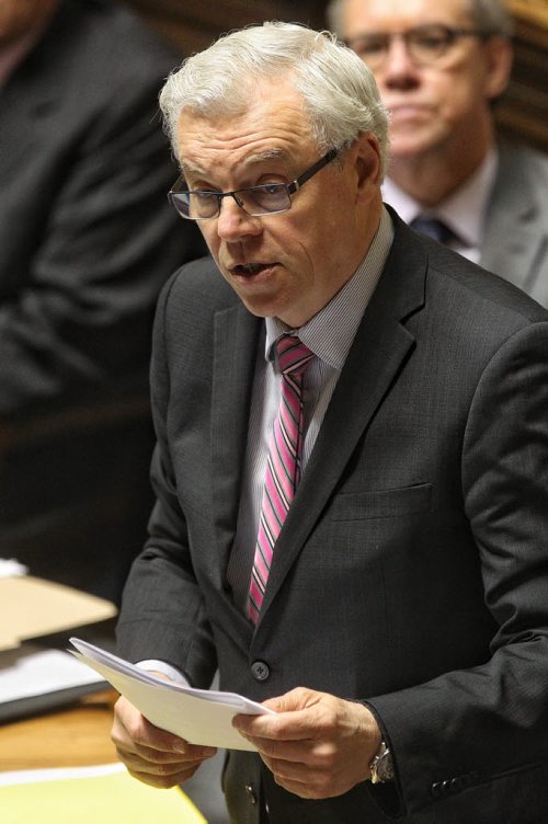 Premier Greg Selinger offered an apology from the people of Manitoba for the governments role in the '60's Scoop adoption scandal during question period in the Manitoba Legislative Building Thursday.  150618 June 18, 2015 MIKE DEAL / WINNIPEG FREE PRESS