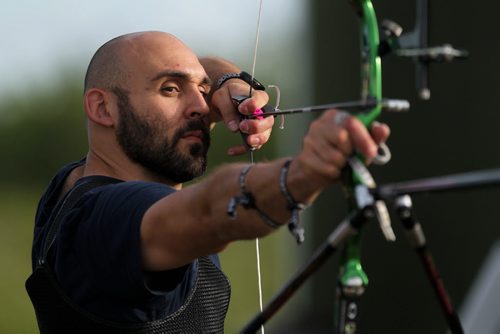 Winnipeg archer Jay Lyon is caught in the crosshairs and may lose his spot in Canada's Pan AM Games. See Randy Turner story.    June 18, 2015 Ruth Bonneville / Winnipeg Free Press