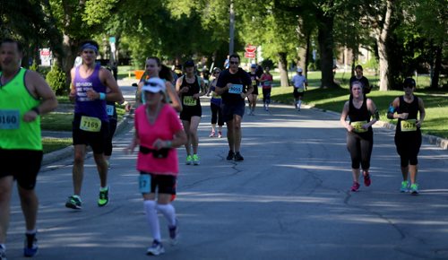 Runners on Riverside Drive. Participants in the Manitoba Marathon, Sunday, June 21, 2015. (TREVOR HAGAN/WINNIPEG FREE PRESS)