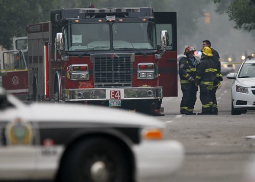 July 5, 2015 - 150705  -  Winnipeg Police bomb squad and emergency crews were called to 280 Stradbrook for a suspicious package in Winnipeg Sunday, July 5, 2015. John Woods / Winnipeg Free Press