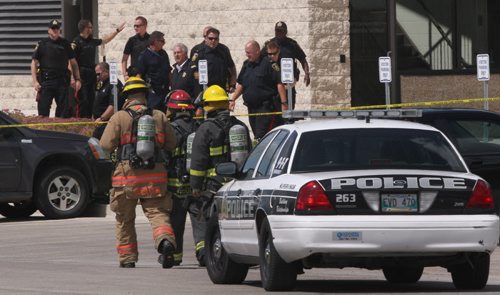 RCMP bomb squad, Winnipeg Fire and Police clear  Canada Post mail sorting facility at 1870 Wellington Ave after was suspicious package was deemed clear of any dangers-See story- July 06, 2015   (JOE BRYKSA / WINNIPEG FREE PRESS)