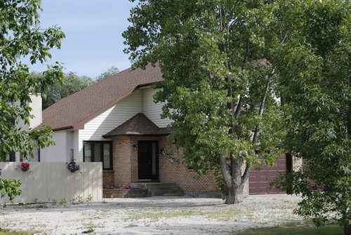 July 7, 2015 - 150707  -  The house of Iris Amsel, ex-wife of Guido Ansel, is photographed Tuesday, July 7, 2015. John Woods / Winnipeg Free Press