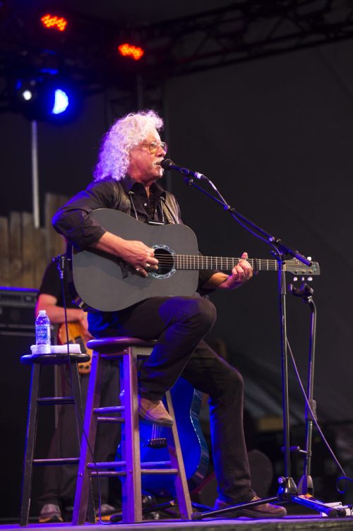 Arlo Guthrie plays at the Winnipeg Folk Festival at Birds Hill Provincial Park on Saturday, July 11, 2015.   Mikaela MacKenzie / Winnipeg Free Press