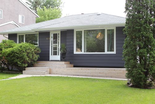 Homes;   Resale home at 504 Lanark, Alan Reiss, Remax.  July 14,, 2015 Ruth Bonneville / Winnipeg Free Press