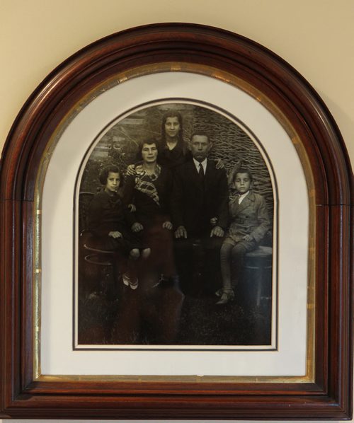 The Kimelman family circa 1936: left to right, daughter Charana, the mother, Sabina, daughter Sara,  father Mendel and only son, Sam Kimelman.
- Sinclair column.  July 16,, 2015 Ruth Bonneville / Winnipeg Free Press
