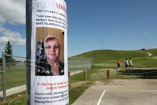 People on large hill near Kildonan East High School- general area where missing person Thelma Krull  was last seen July 11-See story- July 20, 2015   (JOE BRYKSA / WINNIPEG FREE PRESS)