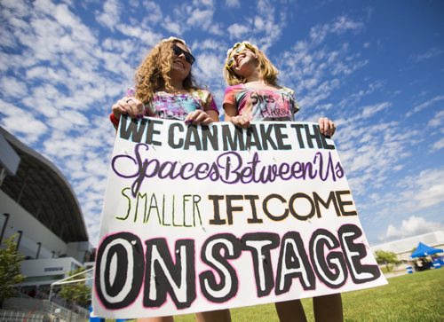 One direction fans Marina Saunders and Erica Ritter are very excited to see the show at the Investors Group Field in Winnipeg on Friday, July 24, 2015.  Mikaela MacKenzie / Winnipeg Free Press