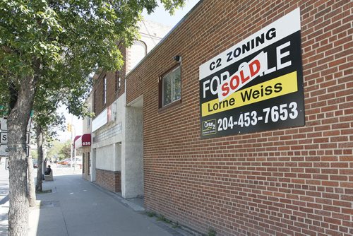 July 26, 2015 - 150726  -  The legion on Sargent at Maryland has been sold. Photographed Sunday, July 26, 2015. John Woods / Winnipeg Free Press