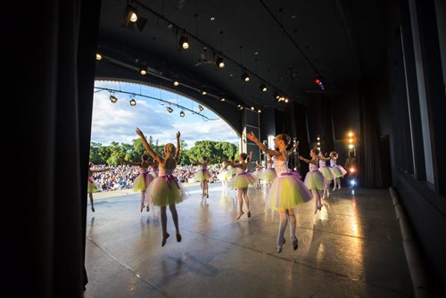 The Royal Winnipeg Ballet launches its 76th season with three outdoor performances in Assiniboine Park in Winnipeg on Wednesday, July 29, 2015.  Mikaela MacKenzie / Winnipeg Free Press