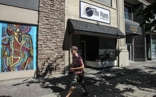 The Planit, a new restaurant/lounge in the former La Bamba Cafe location at 285 Portage Ave. 150730 - Thursday, July 30, 2015 -  MIKE DEAL / WINNIPEG FREE PRESS