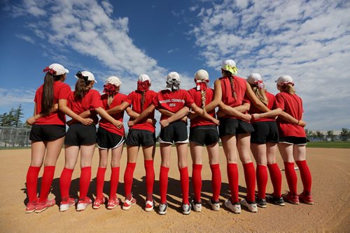 Team Manitoba. Team Toba. Fashion. Connie Tamoto story about bows, Saturday, August 1, 2015. (TREVOR HAGAN/WINNIPEG FREE PRESS)