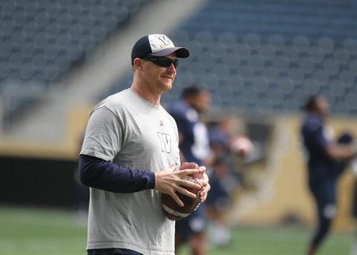 Winnipeg Blue Bombers coach Mike O'Shea at practice on the Investors Group Field Wednesday.  Aug 5, 2015 Ruth Bonneville / Winnipeg Free Press