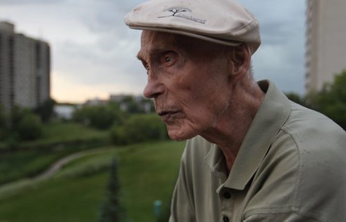 49.8  Portrait of 95-year-old, Joe Vinet oldest past president of Golf Manitoba in 1966 & 67.   Aug 12, 2015 Ruth Bonneville / Winnipeg Free Press