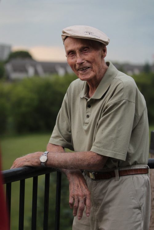 49.8  Portrait of 95-year-old, Joe Vinet oldest past president of Golf Manitoba in 1966 & 67.   Aug 12, 2015 Ruth Bonneville / Winnipeg Free Press