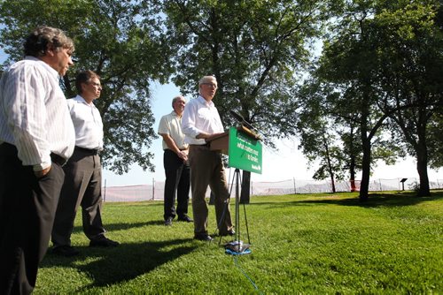 Manitoba Premier Greg Selinger announces new funding for damaged beachfront Thursday at press conference announced held at Winnipeg Beach.  TOPIC: New funding for seawall repairs in Winnipeg Beach  See Aidan Geary story.  Aug 13, 2015 Ruth Bonneville / Winnipeg Free Press