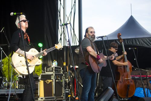 Steve Earle plays at the Interstellar Rodeo in Winnipeg on Saturday, Aug. 15, 2015.   Mikaela MacKenzie / Winnipeg Free Press