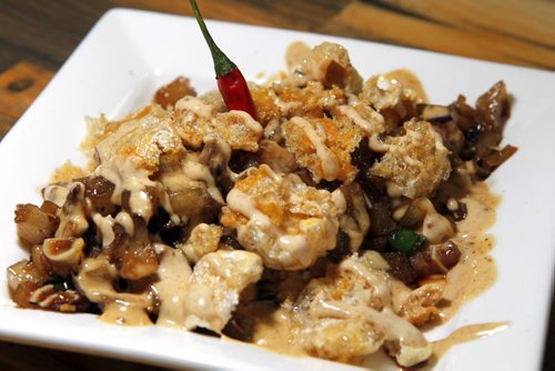 Jeepney Restaurant review - Siu Mai Dumplings. BORIS MINKEVICH / WINNIPEG FREE PRESS PHOTO August 18, 2015