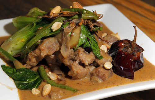 Jeepney Restaurant review - Ox Tail Kare Kare. BORIS MINKEVICH / WINNIPEG FREE PRESS PHOTO August 18, 2015