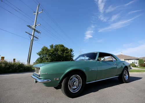 Ernie Tattrosson and his 1968 Chevrolet Camaro, Wednesday, August 19, 2015. (TREVOR HAGAN/WINNIPEG FREE PRESS) for larry d'argis