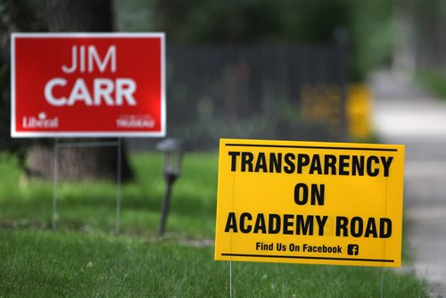 Signs appearing on River Heights Lawns- re Academy Rd development- These ones on Queenston St north of Academy Rd   See story- Aug 21, 2015   (JOE BRYKSA / WINNIPEG FREE PRESS)