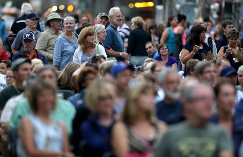 Crowd watching Sol James perform at the Winnipeg BBQ and Blues festival, Friday, August 21, 2015. (TREVOR HAGAN/WINNIPEG FREE PRESS)