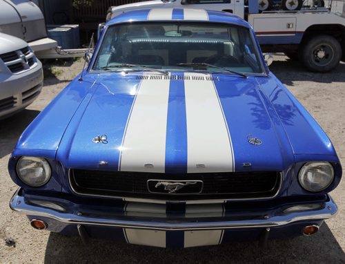 AUTO - Brad MacDonald's 1966 Mustang. Has 5L motor and trans from a newer mustang. BORIS MINKEVICH / WINNIPEG FREE PRESS PHOTO August 24, 2015