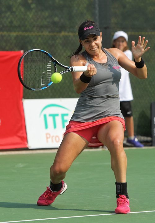 Canadian Sharon Fichman during the Finals of the 2015 Winnipeg National Bank Challenger against American Kristie Ahn Sunday at the Winnipeg Lawn Tennis Club.  150830 August 30, 2015 MIKE DEAL / WINNIPEG FREE PRESS