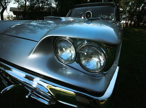 1959 Thunderbird owned by Germain Bremaud, See Larry D'argis story re: Fabulous fifties Flashback Weekend. Sept 1, 2015 / (Phil Hossack / Winnipeg Free Press)