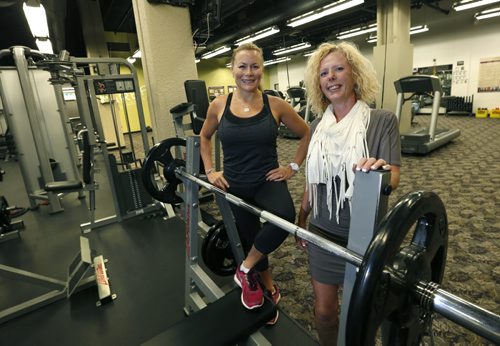 49.8 - Training Basket.   At right, Karen Insley, a nutritionist and personal trainer with Kathryn Sawatzky, a personal trainer at the Urban Wellness Centre in City Place.  Wayne Glowacki / Winnipeg Free Press Sept.2  2015