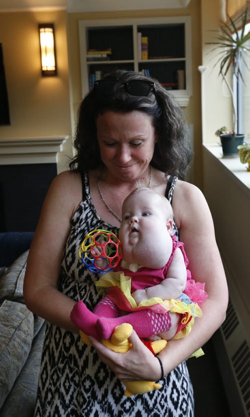 Melanie Finnimore  with her baby daughter Joy, the girl has a congenital birth defect. They are in the Ronald McDonald House Manitoba in the Children's Hospital HSC.  Alex Paul story  Wayne Glowacki / Winnipeg Free Press Sept.4  2015