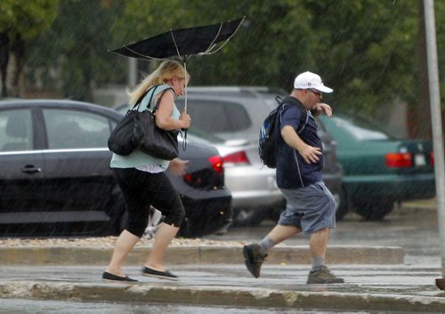 Weather turns dark and stormy in St. Vital this afternoon. Photo taken on St Marys Road and Furmor. BORIS MINKEVICH / WINNIPEG FREE PRESS PHOTO Sept. 4, 2015