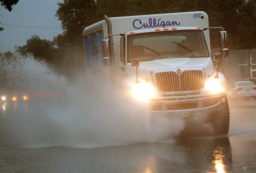 Weather turns dark and stormy in St. Vital this afternoon. Photo taken on St Marys Road and Furmor. BORIS MINKEVICH / WINNIPEG FREE PRESS PHOTO Sept. 4, 2015