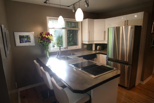 74 Dunbar Cresent-Kitchen-See Todd Lewys story- Sept 08, 2015   (JOE BRYKSA / WINNIPEG FREE PRESS)