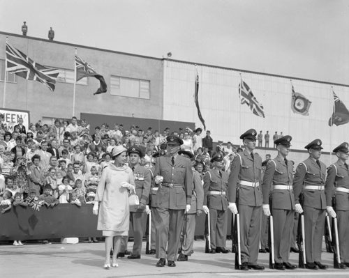 Queen Elizabeth visit to Winnipeg - July 24, 1959 - RCAF Jack Ablett / Winnipeg Free Press
