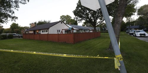 Winnipeg Police are still on the scene at house in the 400 block of Lanark Street Monday morning after the discovery of a man's body in the River Heights home Sunday morning. Wayne Glowacki / Winnipeg Free Press September 14 2015